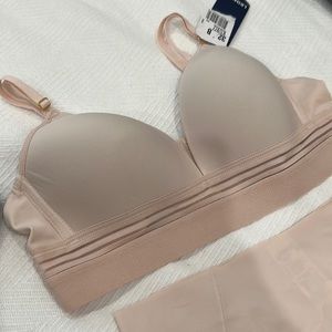 Leonisa | Intimates & Sleepwear | Nwt Lingerie 2 Piece Set Bra And